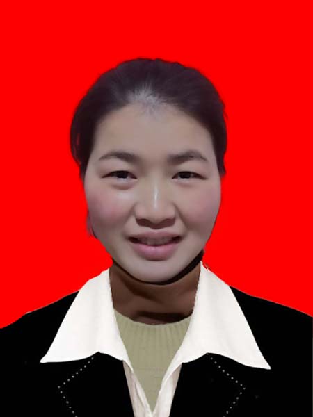 沈  钰